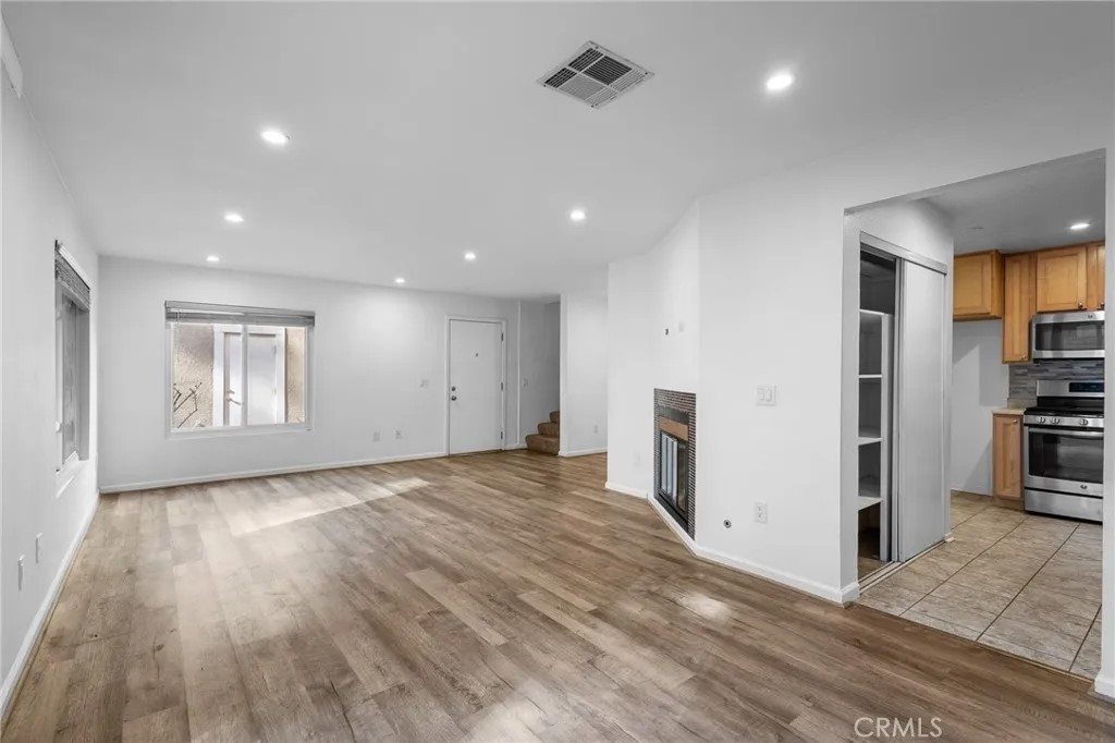 31315 The Old Road D