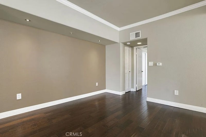 5220 Premiere Hills 222
