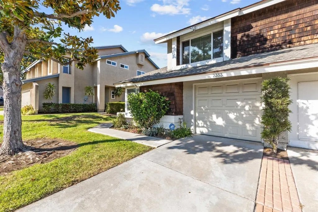 2353 Edenbridge Ln