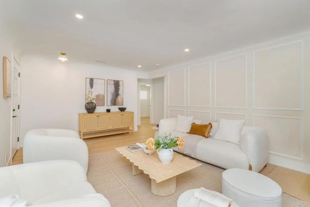 4210 Alcove Ave