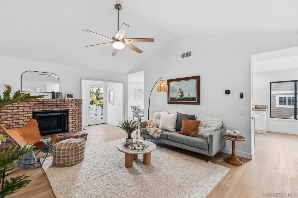 Photo of 941 Bittersweet ST, Escondido, CA 92026 (MLS # 260012964)