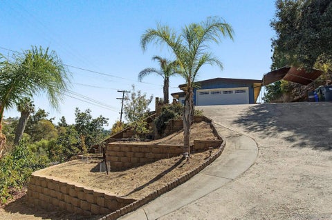 Photo of 4262 Bancroft Dr, La Mesa, CA 91941 (MLS # 260023457)