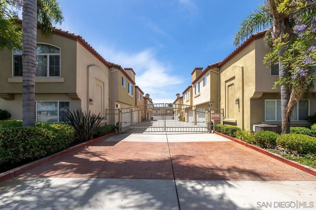 Photo of 88 4th Ave #7, Chula Vista, CA 91910 (MLS # 260010020)