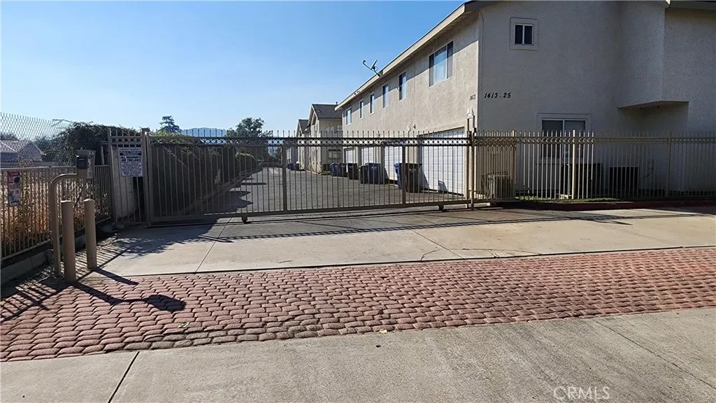1425 S White A