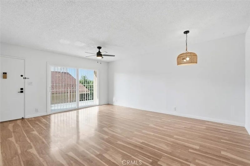 1036 Magnolia 207