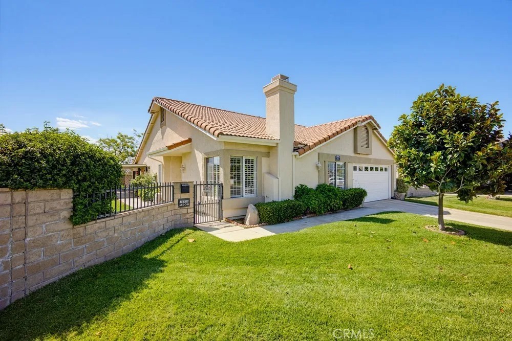 41123 Round Hill Court