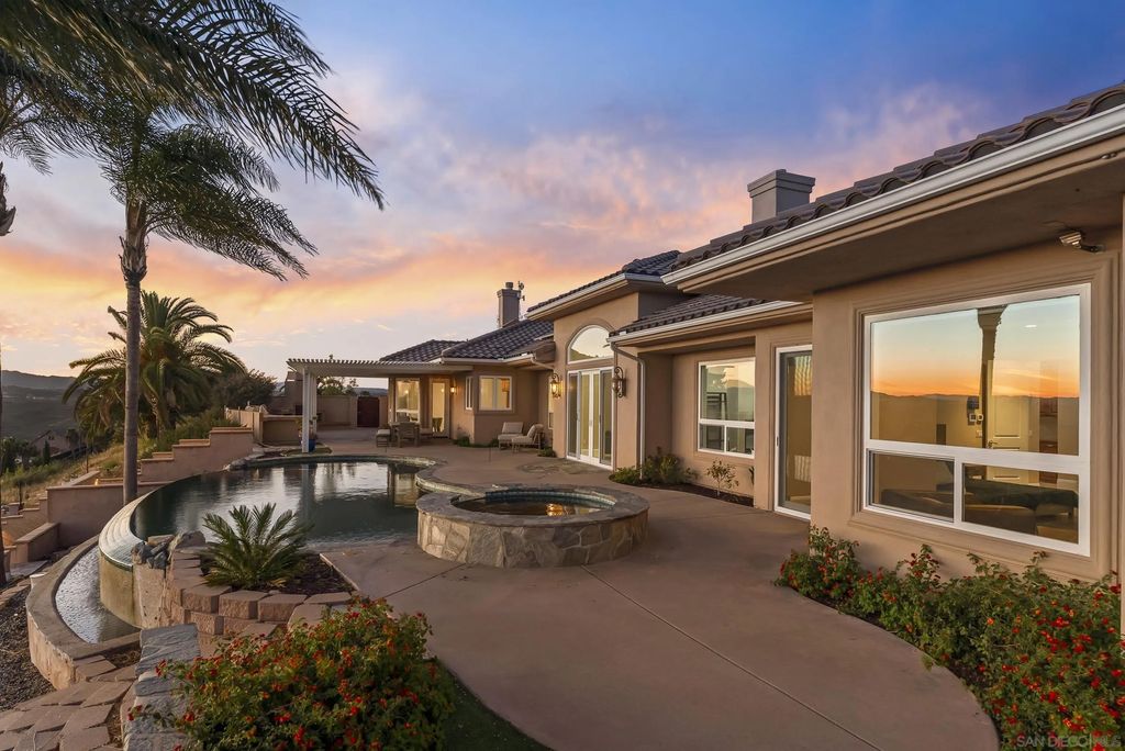Photo of 1403 Chariot Ct, Bonsall, CA 92003 (MLS # 260009696)