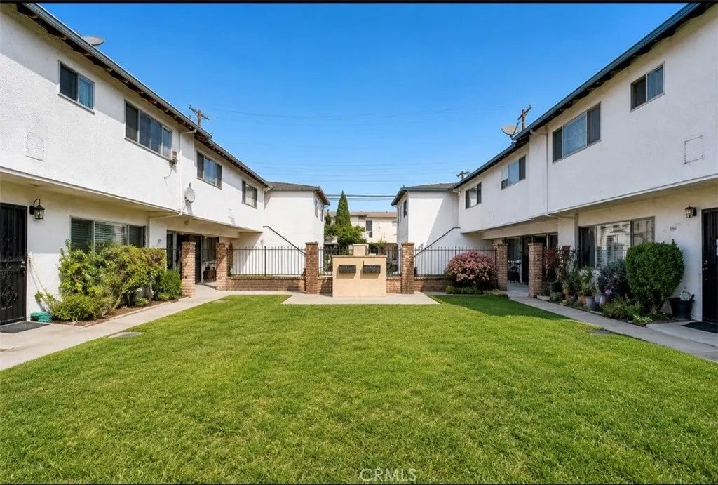 6021 Gage Ave 3
