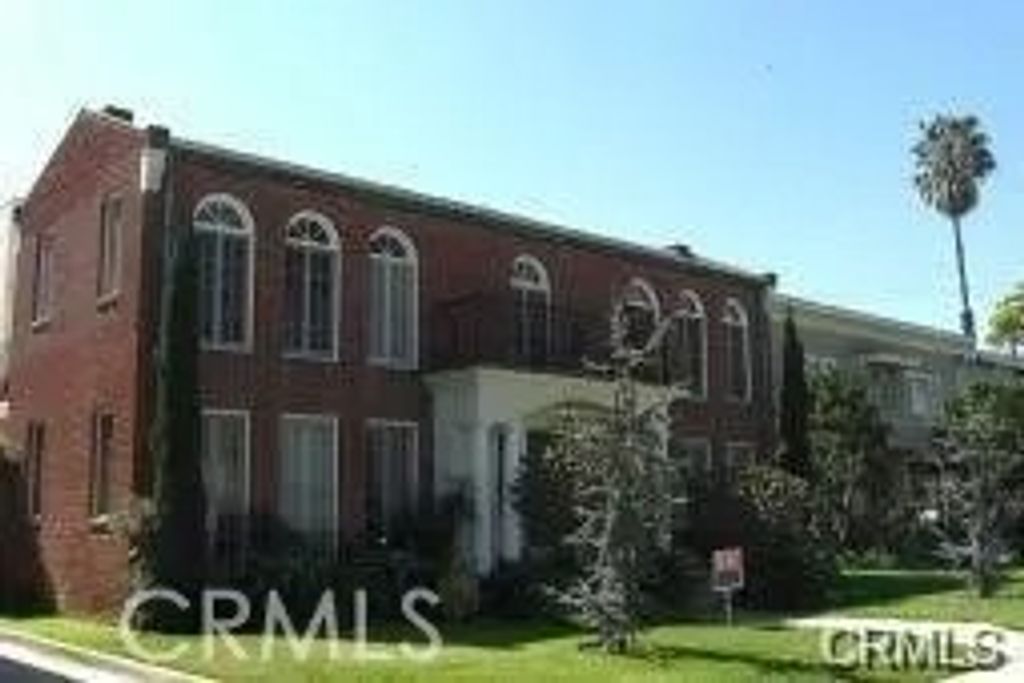 Photo of 2718 E 2nd St, Long Beach, CA 90803 (MLS # PW26042928)