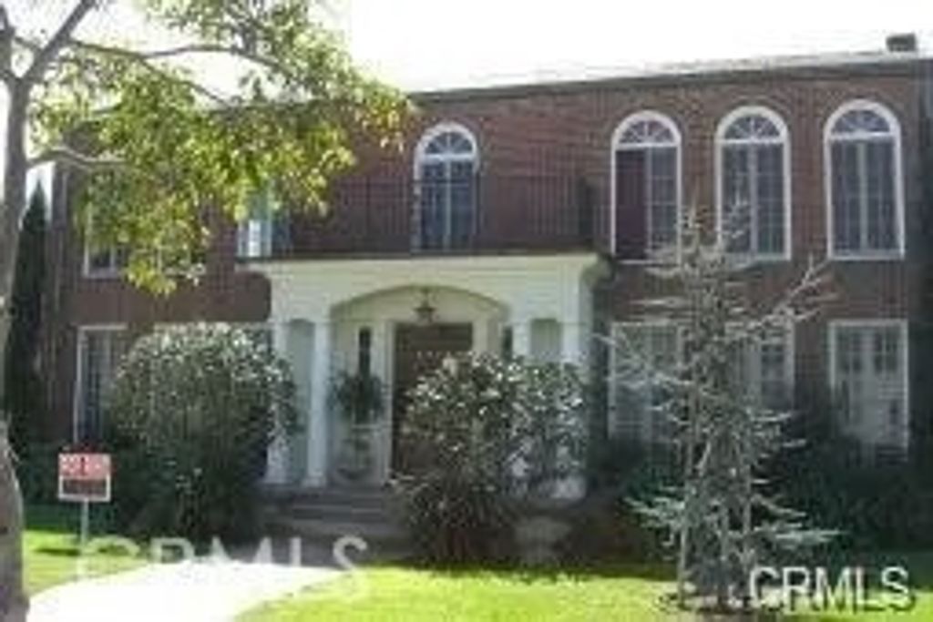 Photo of 2718 E 2nd St, Long Beach, CA 90803 (MLS # PW26042928)