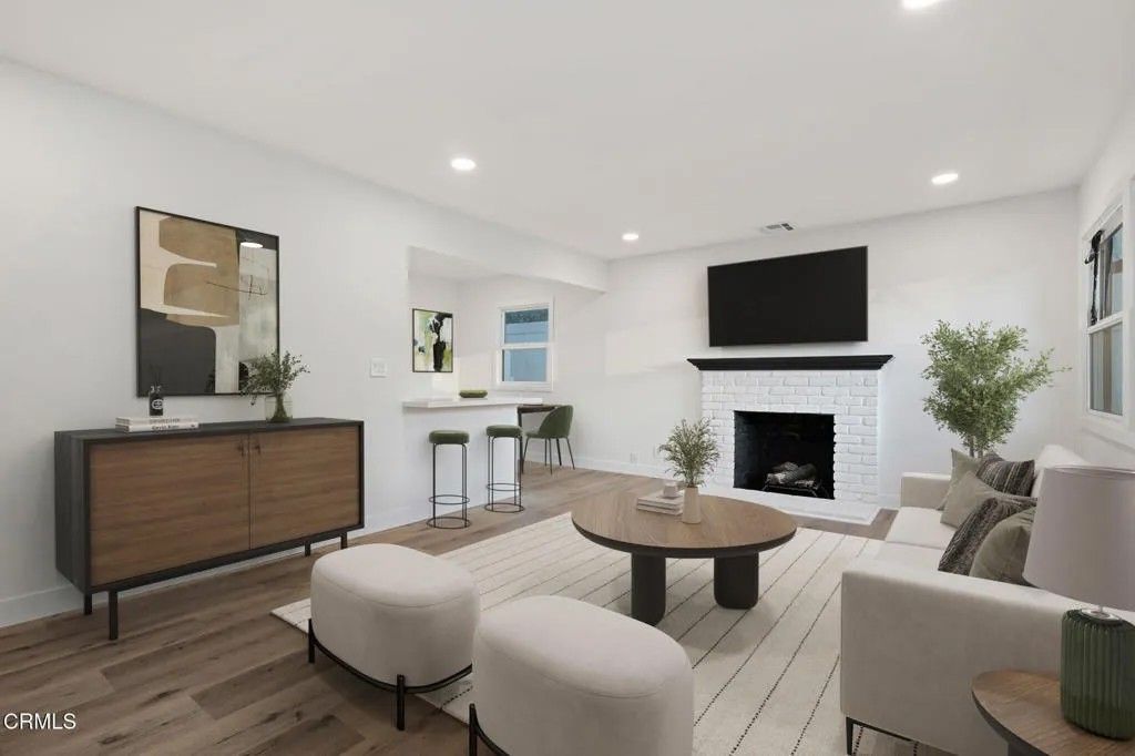 Photo of 2457 Chiquita Lane, Thousand Oaks, CA 91362 (MLS # V1-33573)