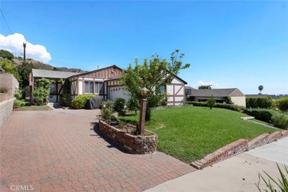 3018 Jolley Drive Burbank CA 91504