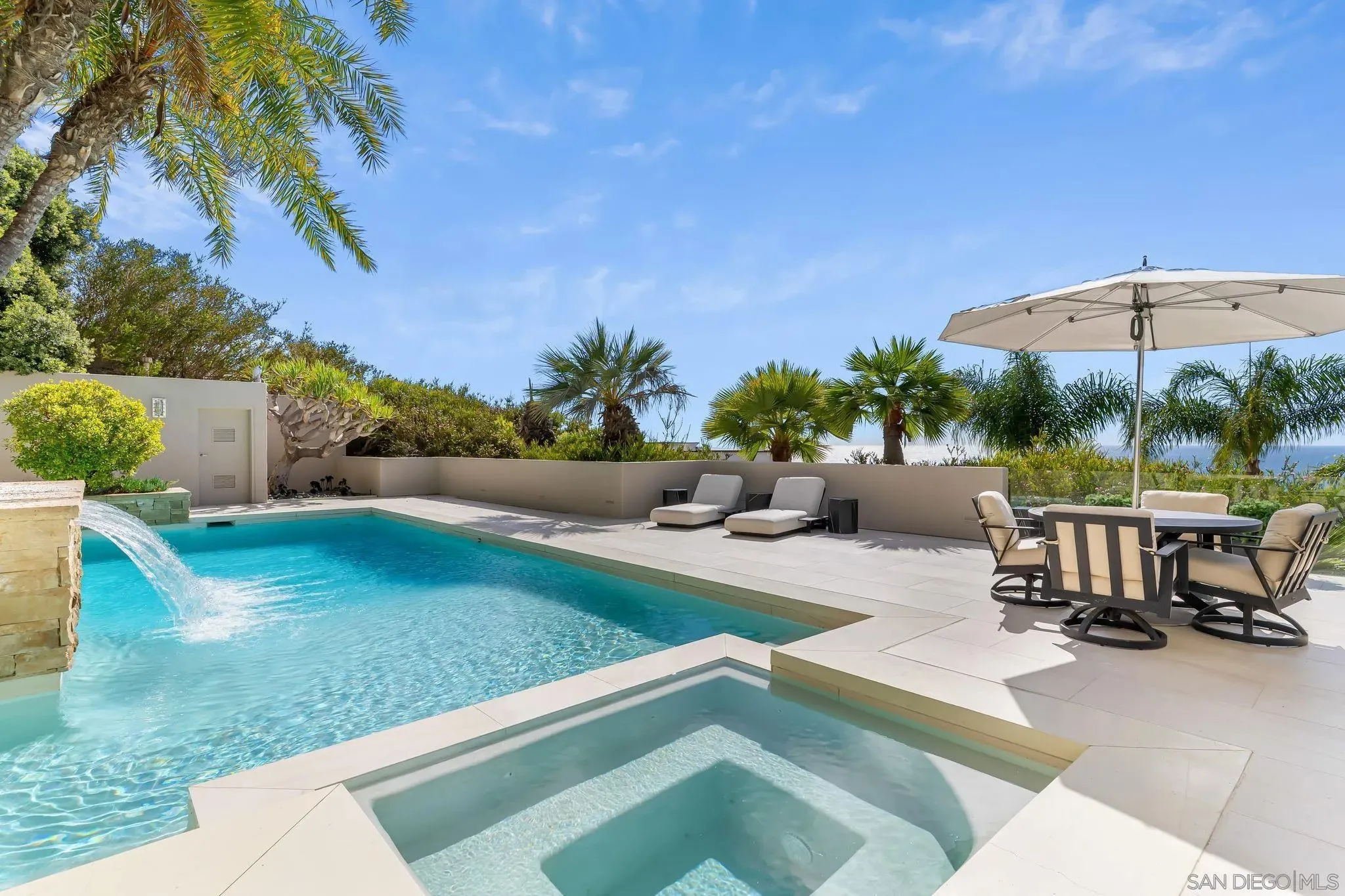 La Jolla, California 92037, United States, 4 Bedrooms Bedrooms, ,6 BathroomsBathrooms,Residential,Active,186082