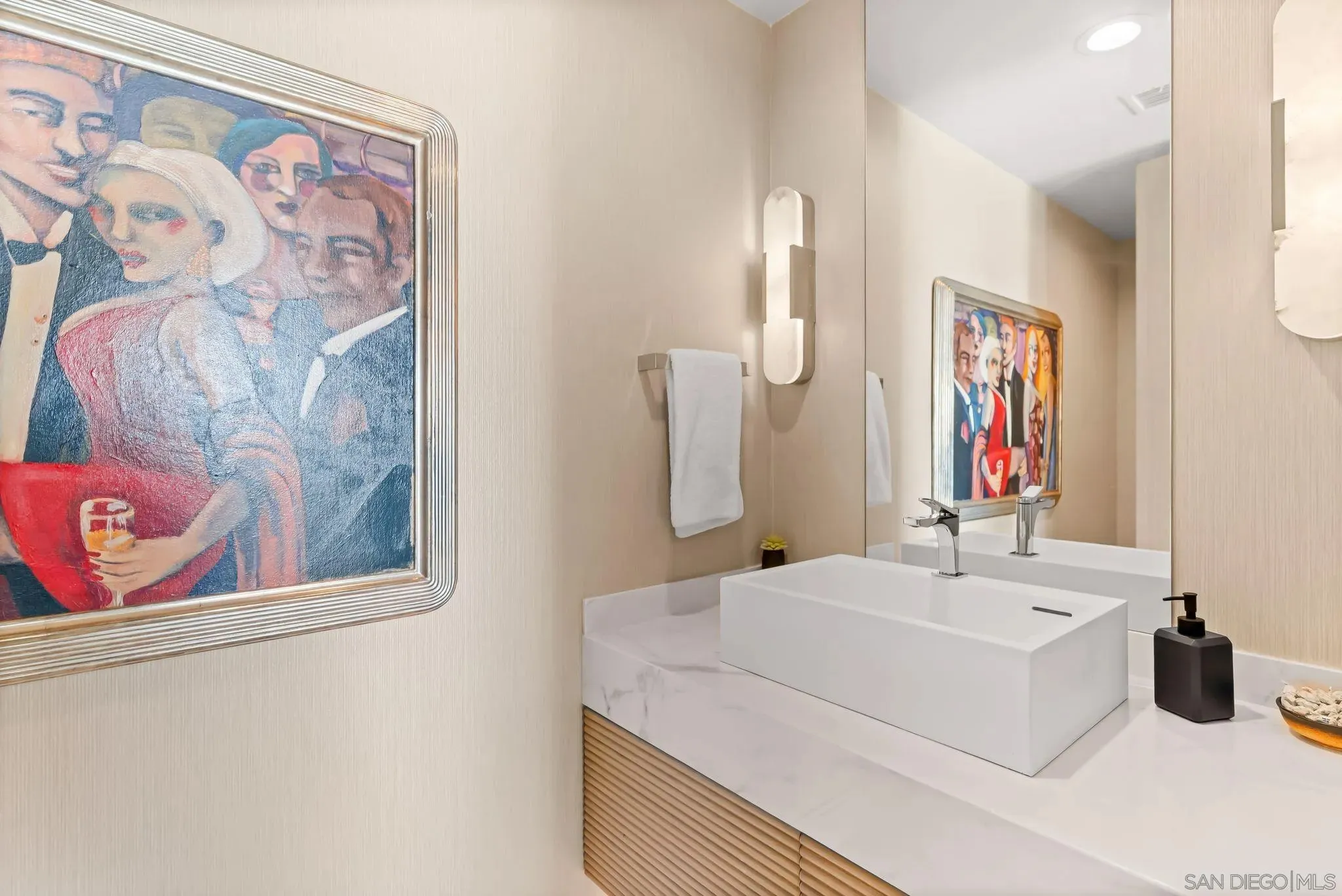 La Jolla, California 92037, United States, 4 Bedrooms Bedrooms, ,6 BathroomsBathrooms,Residential,Active,186082