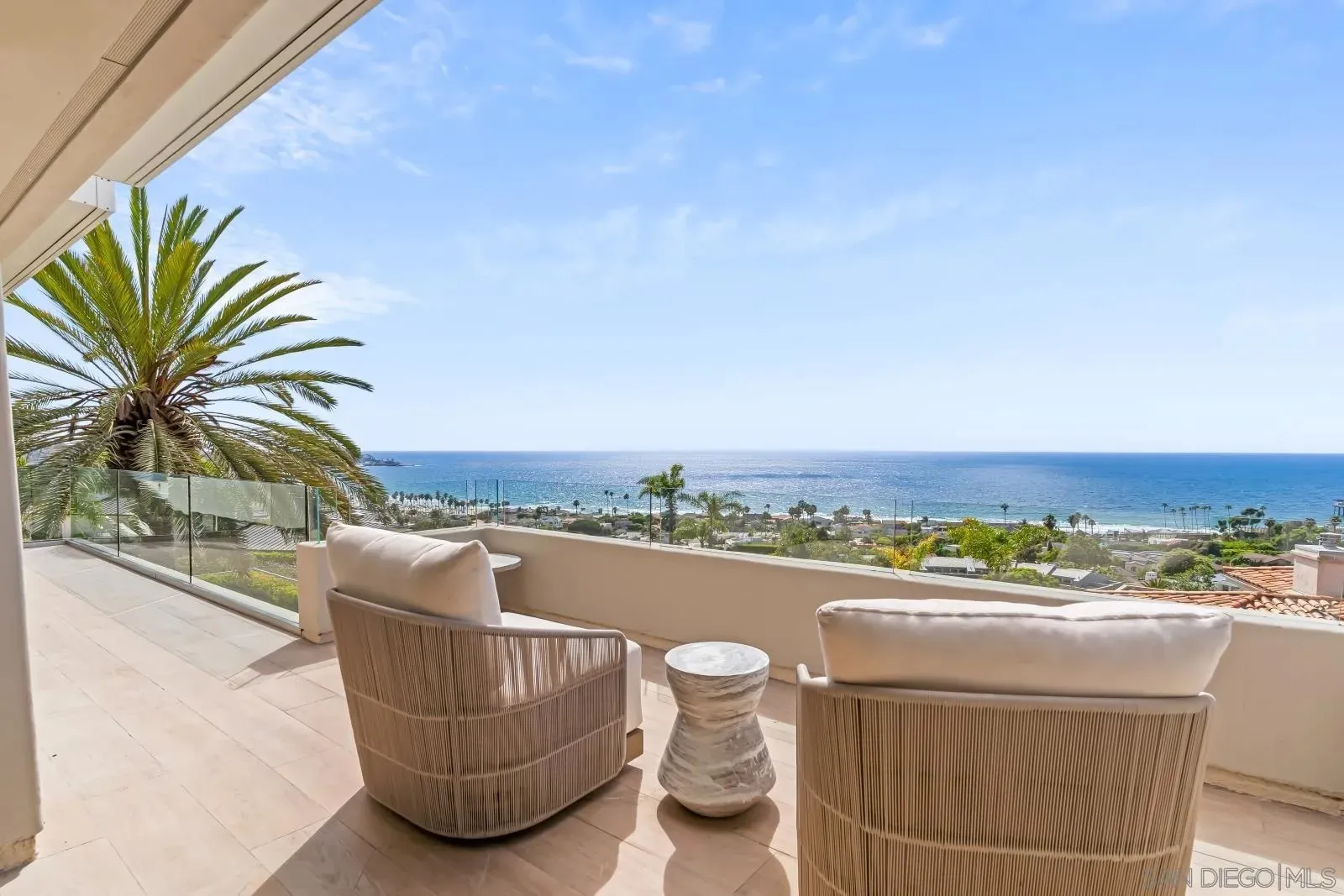 La Jolla, California 92037, United States, 4 Bedrooms Bedrooms, ,6 BathroomsBathrooms,Residential,Active,186082