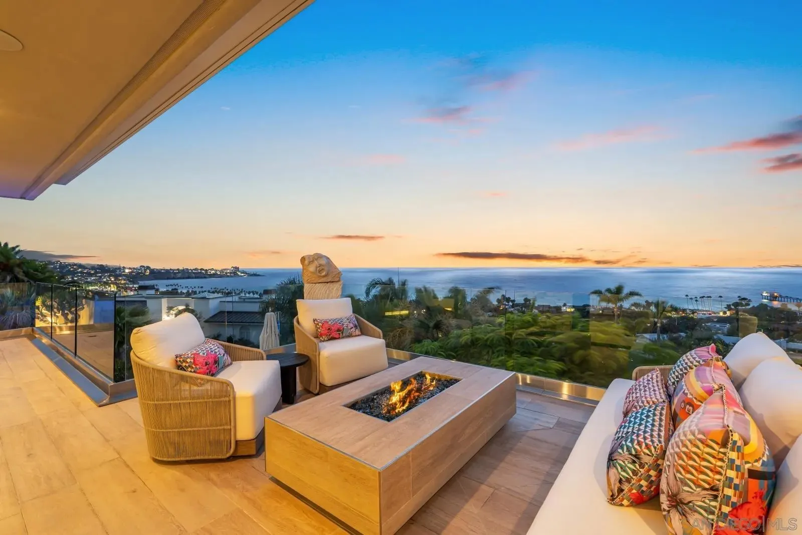 La Jolla, California 92037, United States, 4 Bedrooms Bedrooms, ,6 BathroomsBathrooms,Residential,Active,186082 La Jolla, California 92037, United States, 4 Bedrooms Bedrooms, ,6 BathroomsBathrooms,Residential,Active,186082