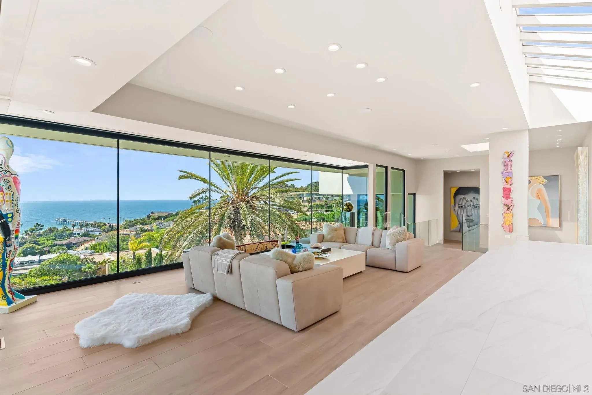 La Jolla, California 92037, United States, 4 Bedrooms Bedrooms, ,6 BathroomsBathrooms,Residential,Active,186082