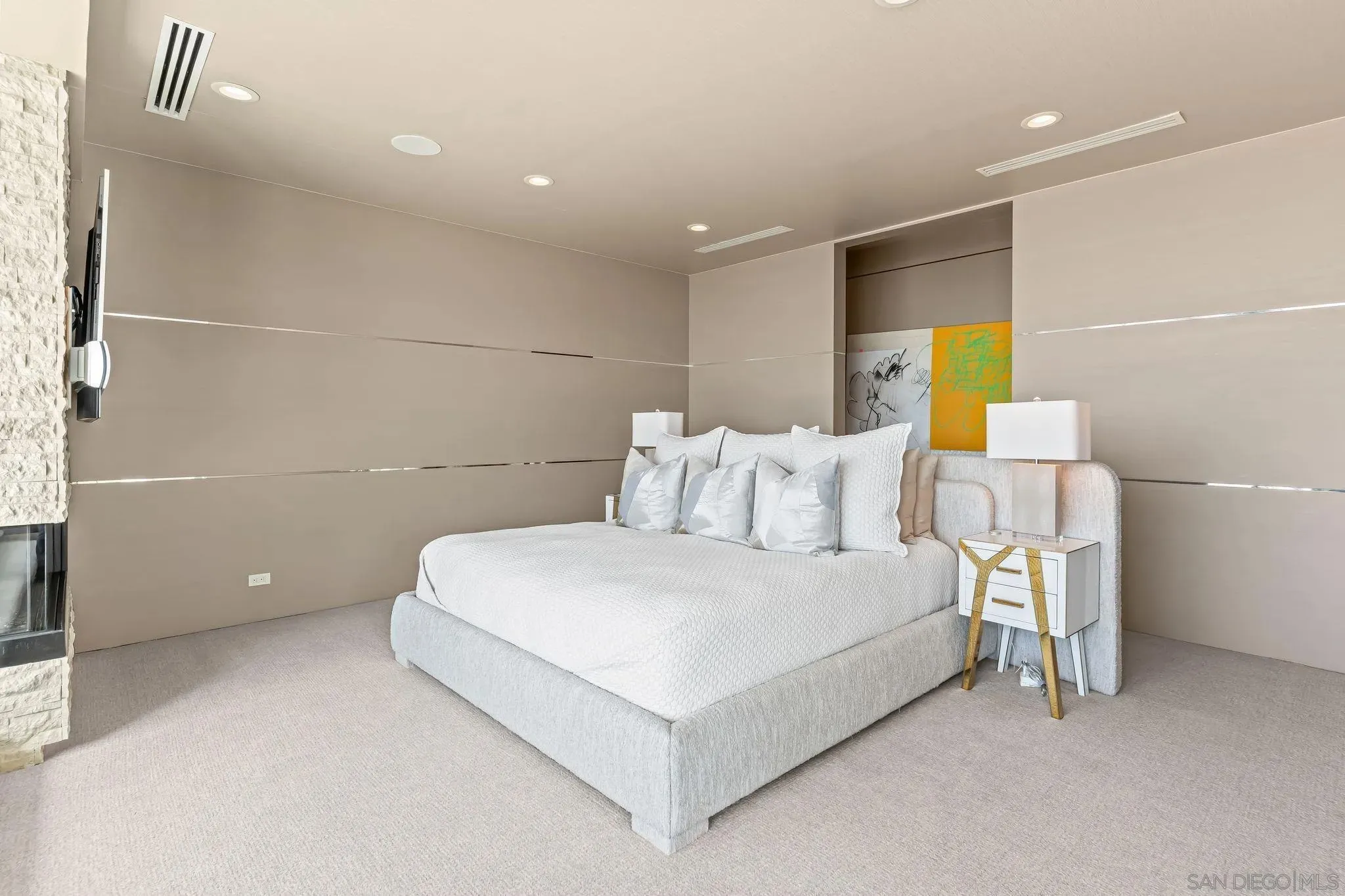 La Jolla, California 92037, United States, 4 Bedrooms Bedrooms, ,6 BathroomsBathrooms,Residential,Active,186082