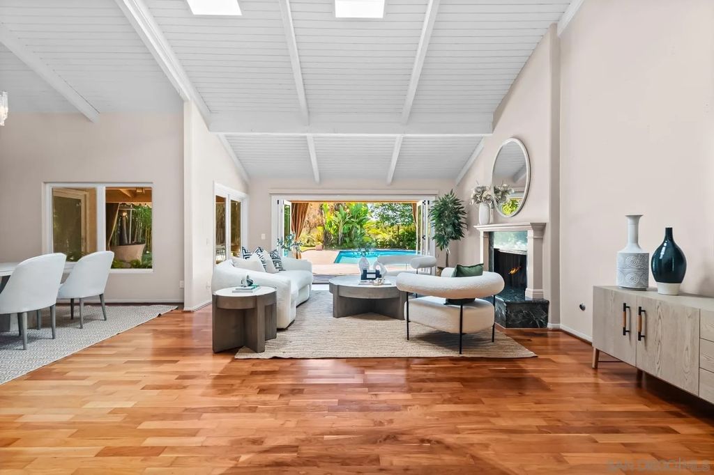 Photo of 5979 Via Zurita, La Jolla, CA 92037 (MLS # 250034412)