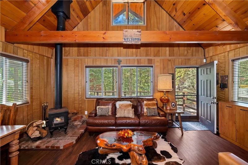 2428 Oak Drive
