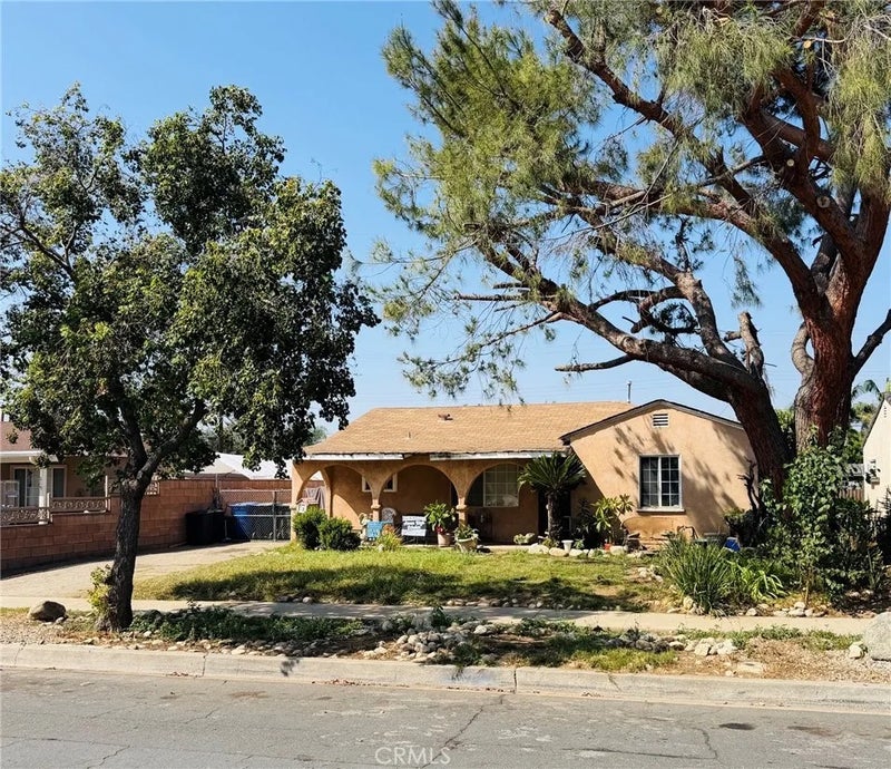 213 S Murray