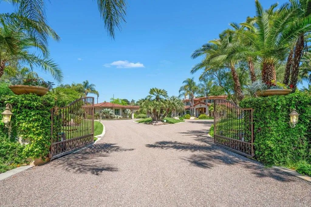 Photo of 7187 Via de Maya, Rancho Santa Fe, CA 92067 (MLS # NDP2600661)