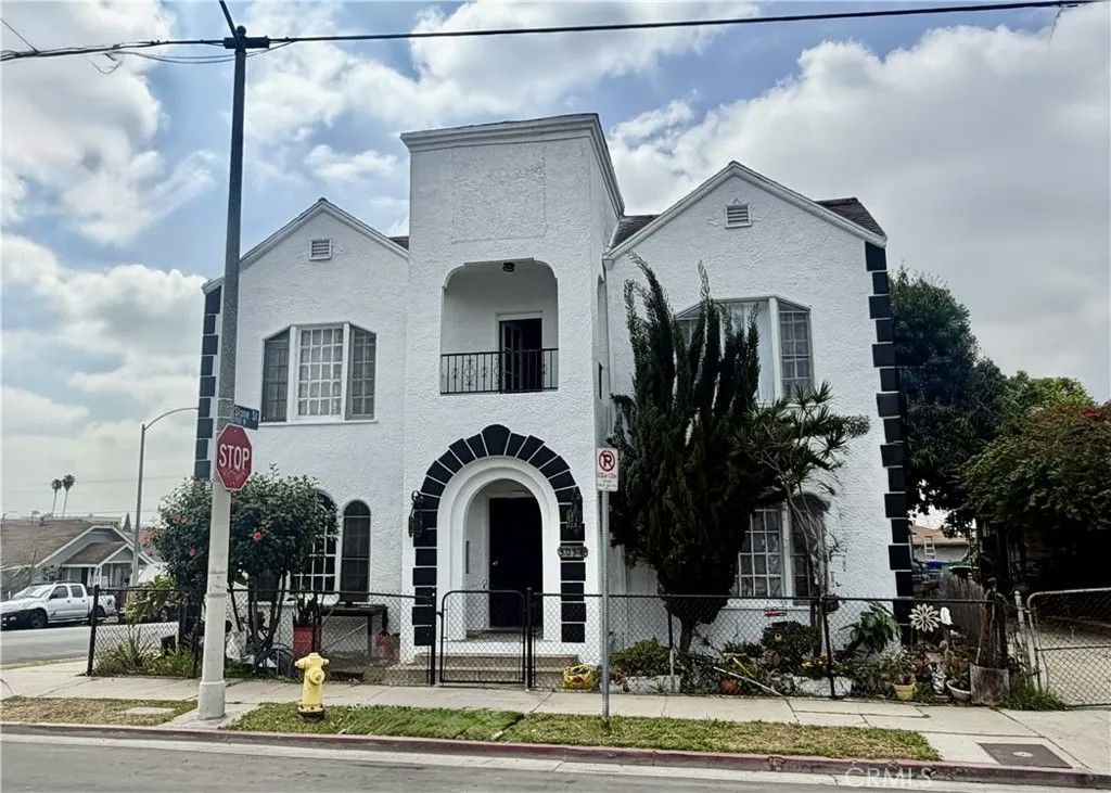 Photo of 919 Stone St, Los Angeles, CA 90063 (MLS # SB26051756)