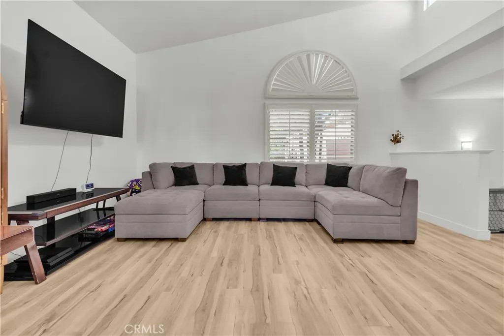 25144 Steinbeck F