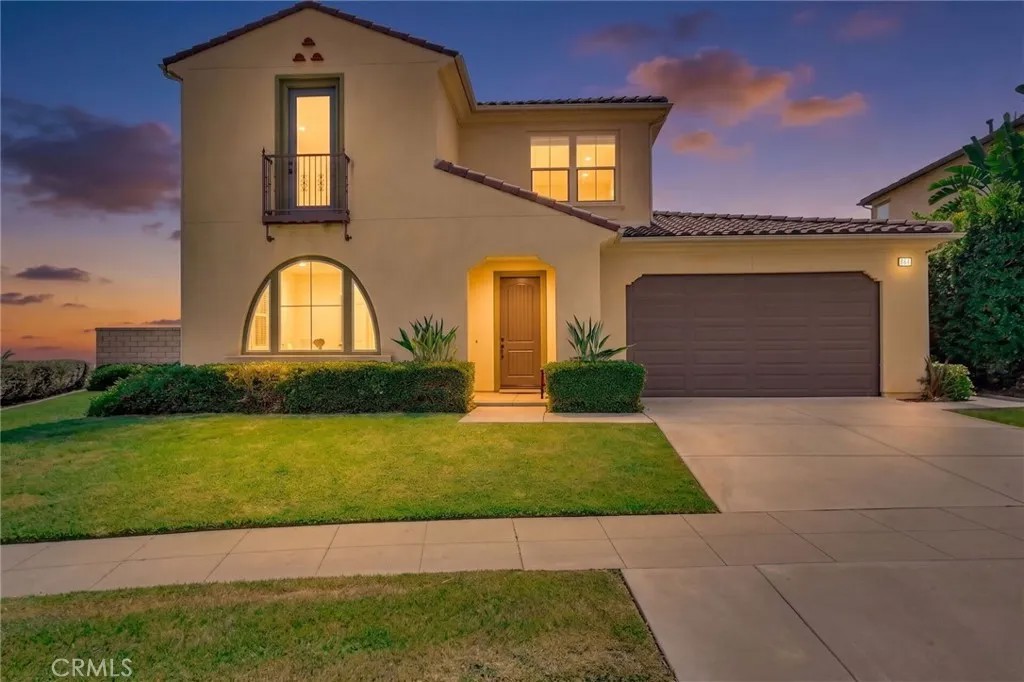 864 E Manresa Drive