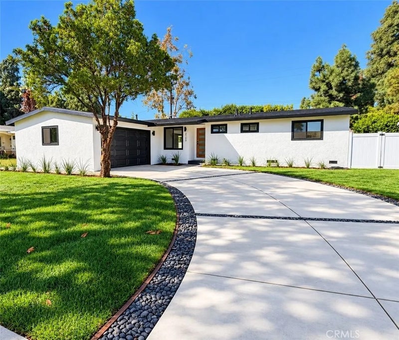 2109 W Gage