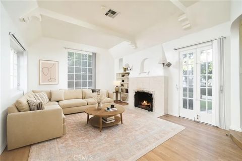 Photo of 231 S Euclid Avenue, Upland, CA 91786 (MLS # CV25244314)