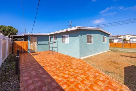 Tiny photo for 985 Fern Ave, Imperial Beach, CA 91932 (MLS # 250042728)
