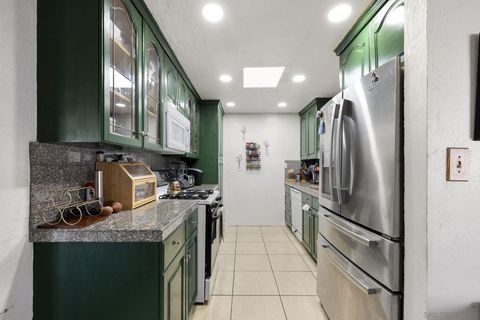 Tiny photo for 985 Fern Ave, Imperial Beach, CA 91932 (MLS # 250042728)