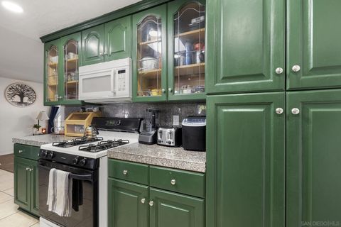 Tiny photo for 985 Fern Ave, Imperial Beach, CA 91932 (MLS # 250042728)