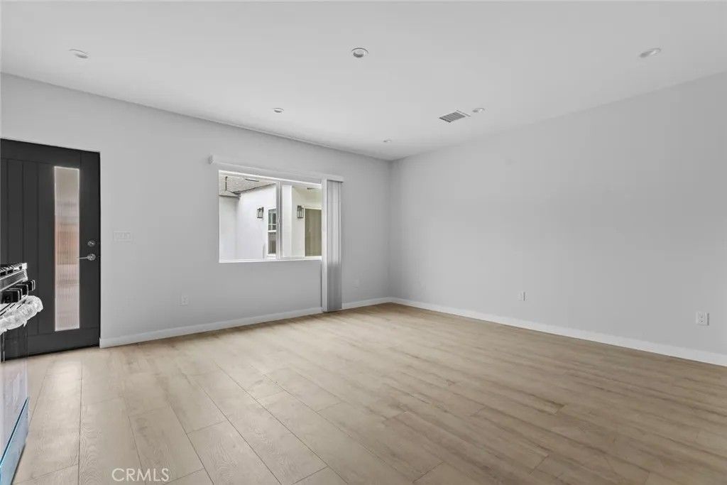 Photo of 6923 Bluebell, North Hollywood, CA 91605 (MLS # GD26003165)