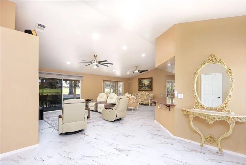 2591 Peach Tree