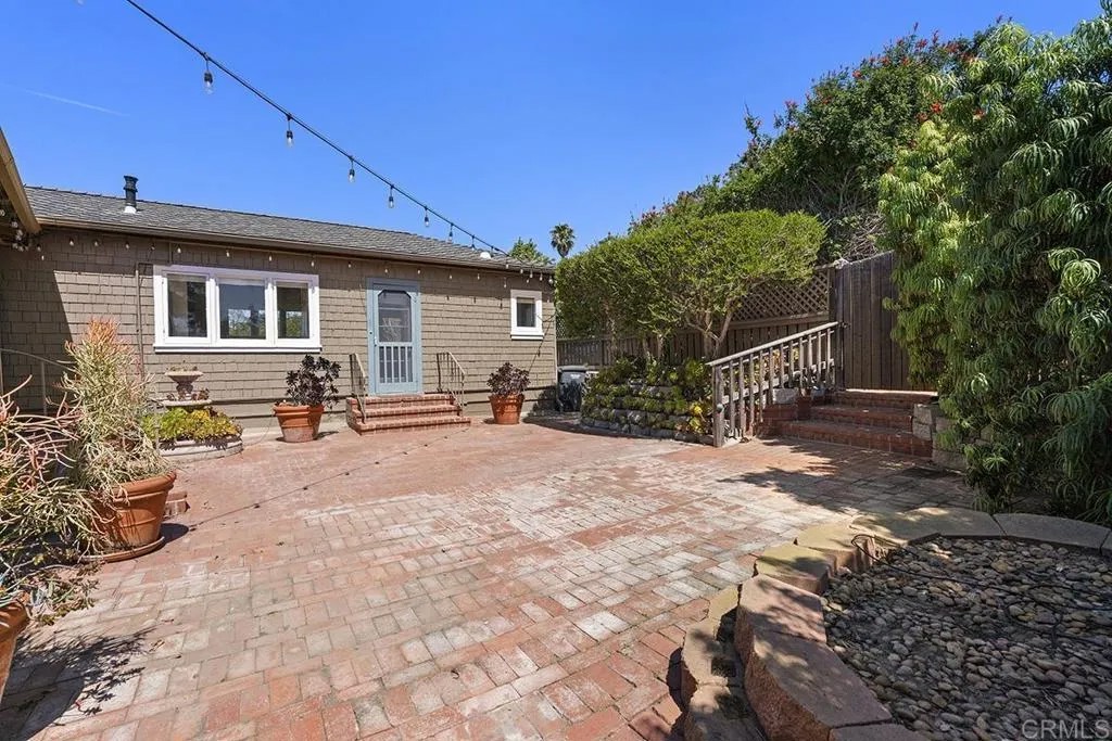 1654 Camino Del Mar upper