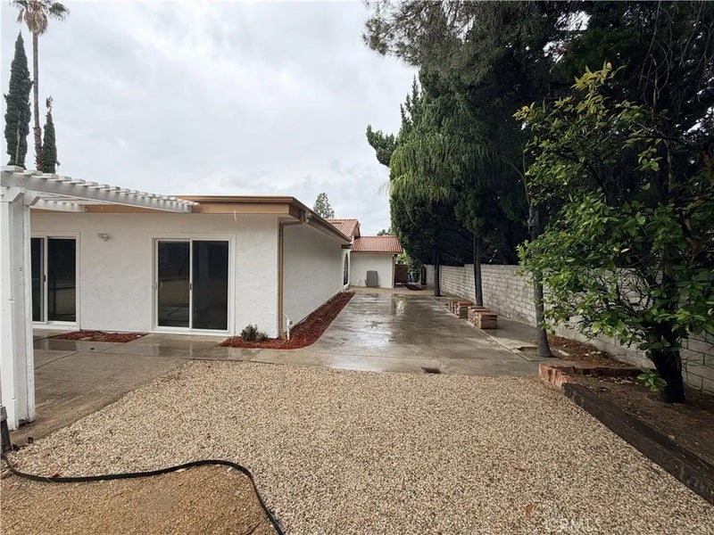 10470 Laramie