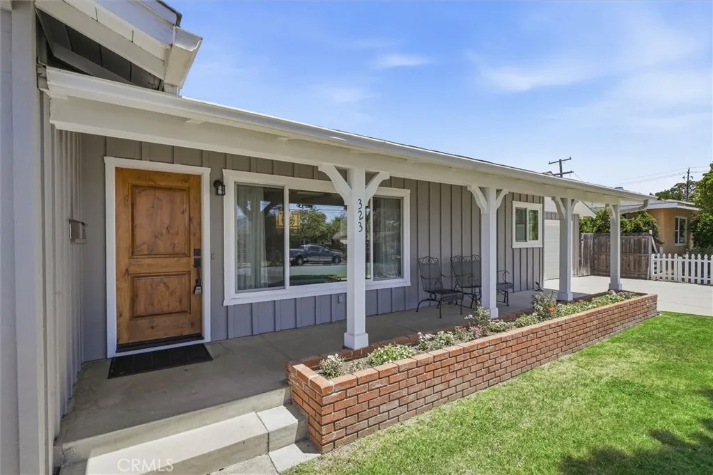 323 E Park