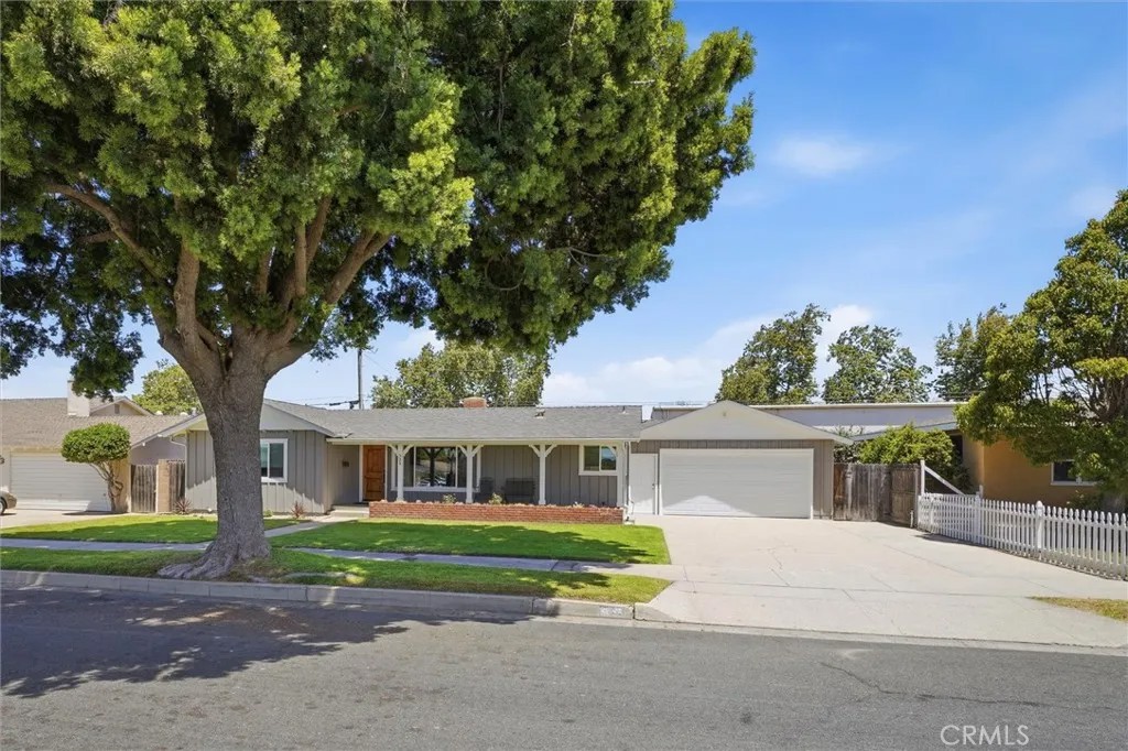 323 E Park