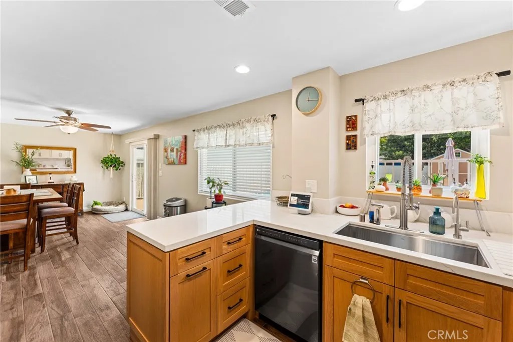 10332 Washington