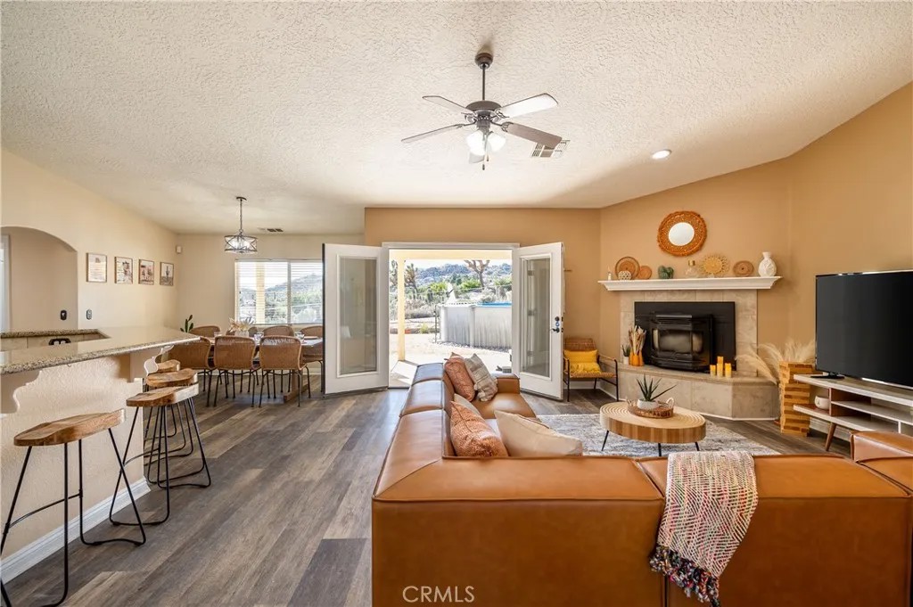 6366 Murrieta