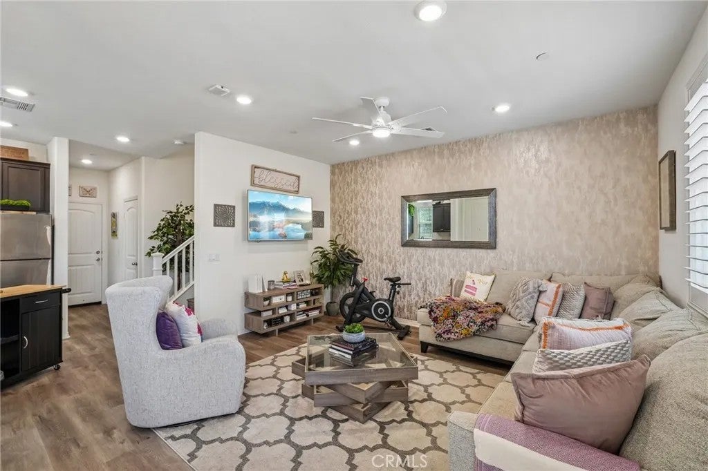 24145 Dolcetto Avenue 606