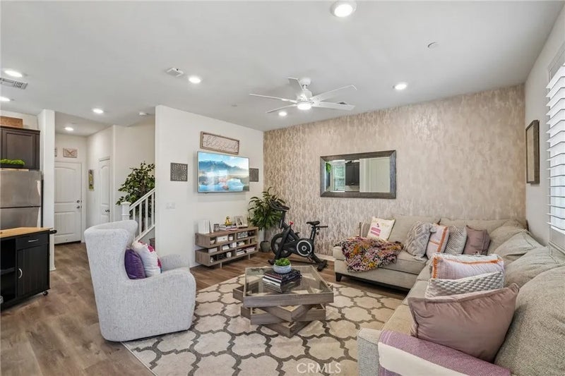 24145 Dolcetto Avenue 606