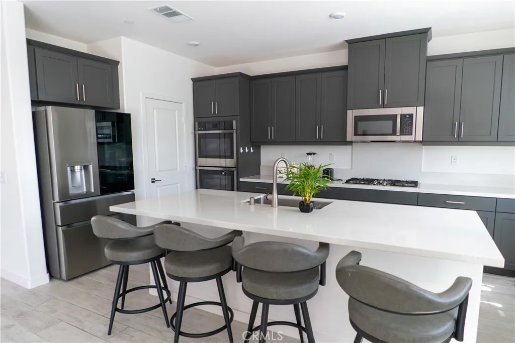 5007 Bay Laurel