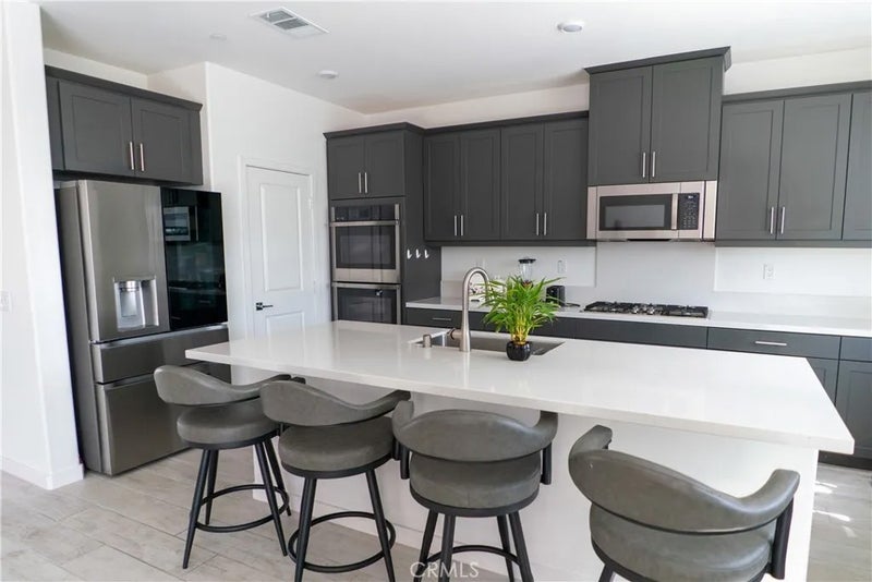 5007 Bay Laurel