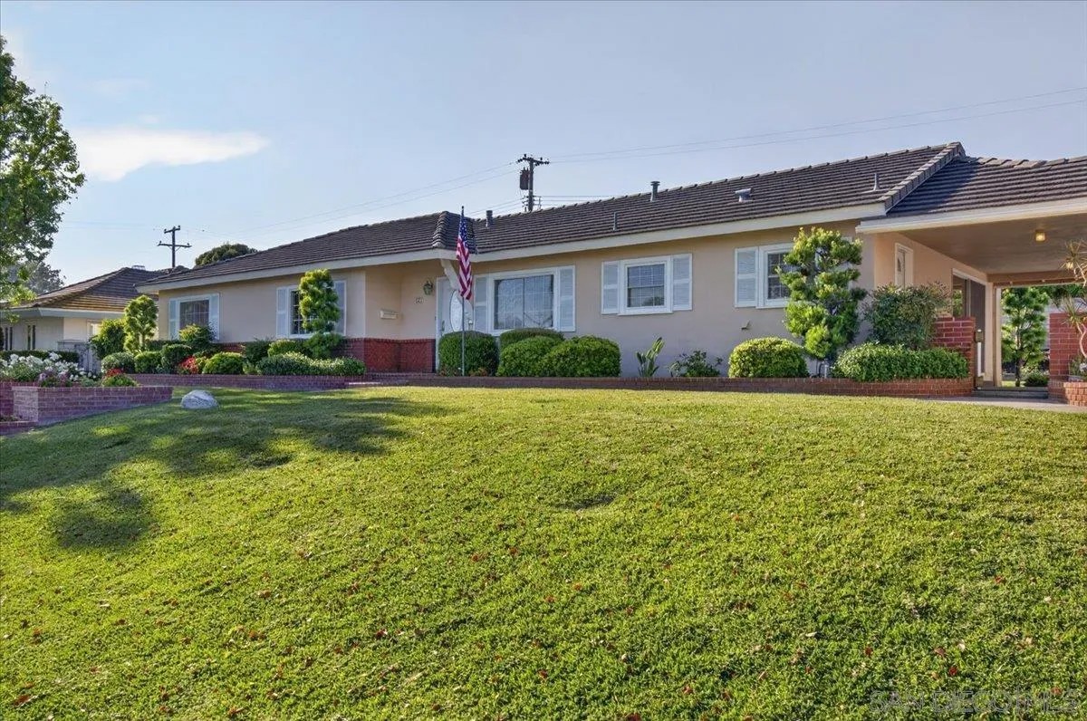 1521 Melody Lane