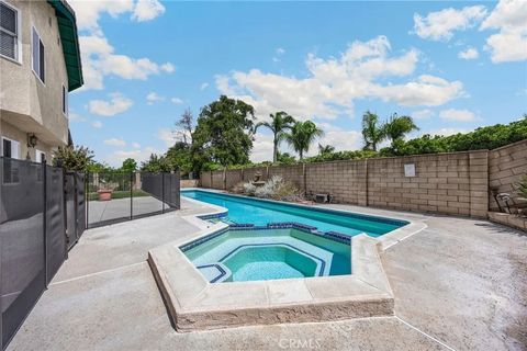 Tiny photo for 2425 Centennial Way, Corona, CA 92882 (MLS # PW25200157)