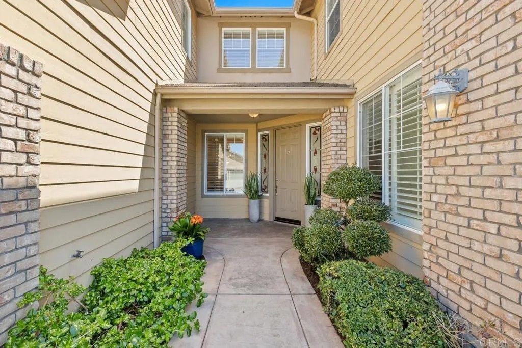 Photo of 6618 Sitio Sago, Carlsbad, CA 92011 (MLS # NDP2602920)