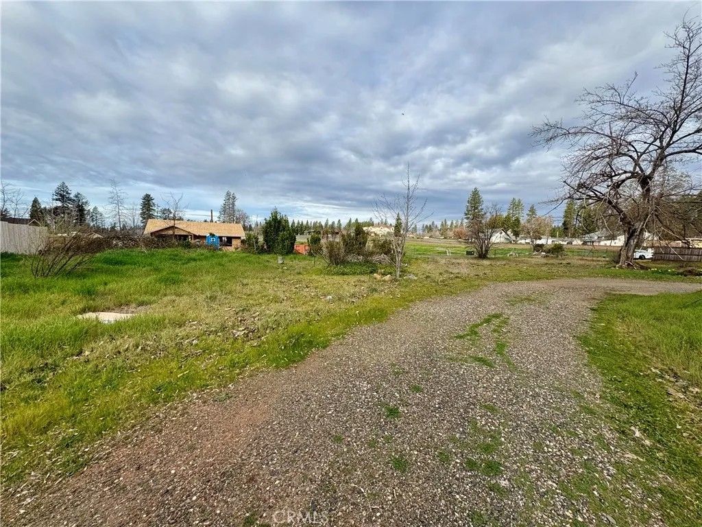 Photo of 6219 Parker Way, Paradise, CA 95969 (MLS # OR26033093)
